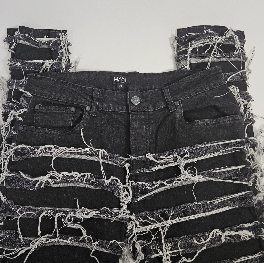 Boohoo Man Black With Fring Slim Straight Jeans Size 32 - Picture 9 of 16